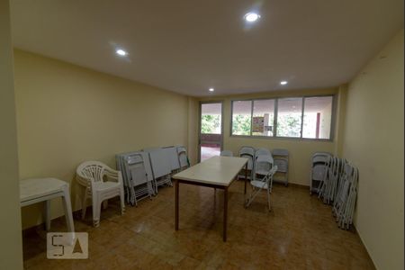 Apartamento para alugar com 65m², 1 quarto e 1 vaga Apartamento para alugar com 65m², 1 quarto e 1 vagaÁrea comum - Salão de festas