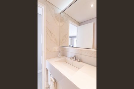 Banheiro de apartamento para alugar com 1 quarto, 52m² em Barra Funda, São Paulo