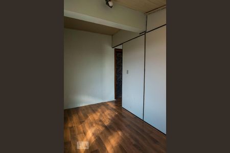 Quarto 1 de casa à venda com 4 quartos, 240m² em Campo Novo, Porto Alegre