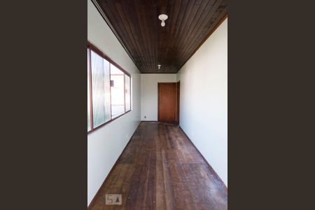 Sala 1 de casa à venda com 4 quartos, 240m² em Campo Novo, Porto Alegre
