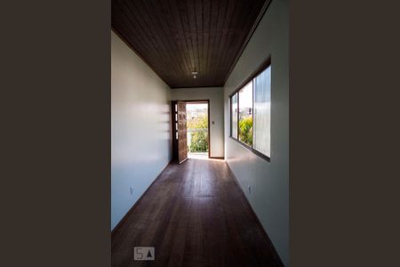 Sala 1 de casa à venda com 4 quartos, 240m² em Campo Novo, Porto Alegre