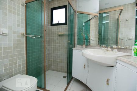 Apartamento à venda com 150m², 3 quartos e 3 vagasBanheiro Suite 1