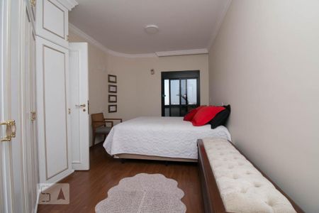 Apartamento à venda com 150m², 3 quartos e 3 vagasSuite 1