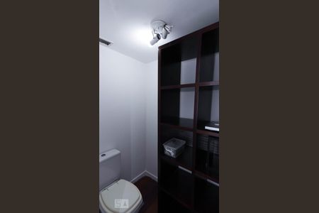 Lavabo de apartamento para alugar com 2 quartos, 90m² em Barra da Tijuca, Rio de Janeiro