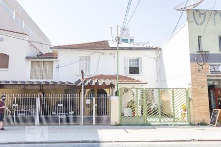 Casa à venda com 450m², 10 quartos e 3 vagasFachada