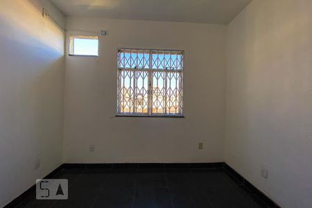 Quarto 1 de apartamento para alugar com 2 quartos, 120m² em Olaria, Rio de Janeiro