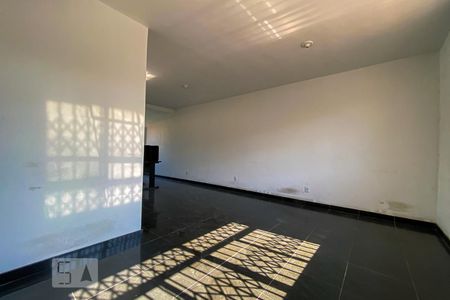 Sala de apartamento para alugar com 2 quartos, 120m² em Olaria, Rio de Janeiro