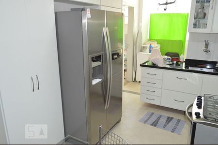 Apartamento à venda com 142m², 3 quartos e 1 vagaCozinha e Área de Serviço