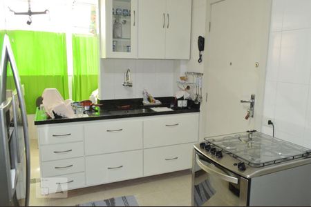 Apartamento à venda com 142m², 3 quartos e 1 vagaCozinha e Área de Serviço