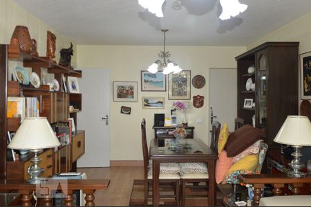 Sala de apartamento à venda com 3 quartos, 142m² em Icaraí, Niterói