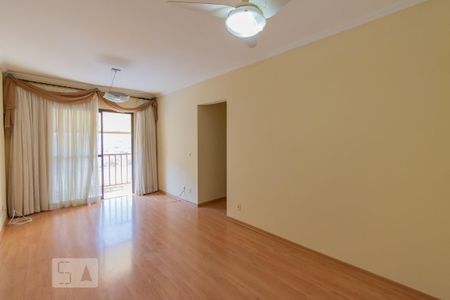 Apartamento para alugar com 82m², 3 quartos e 1 vaga Apartamento para alugar com 82m², 3 quartos e 1 vagaSala
