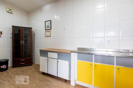 Cozinha de apartamento à venda com 2 quartos, 97m² em Santana, Porto Alegre