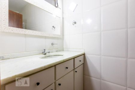 Apartamento para alugar com 97m², 2 quartos e sem vaga Apartamento para alugar com 97m², 2 quartos e sem vagaBanheiro