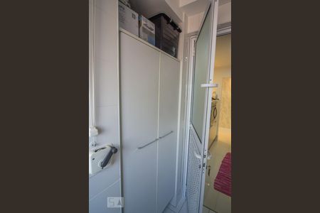 Apartamento à venda com 75m², 2 quartos e 2 vagas Apartamento à venda com 75m², 2 quartos e 2 vagasÁrea de Serviço