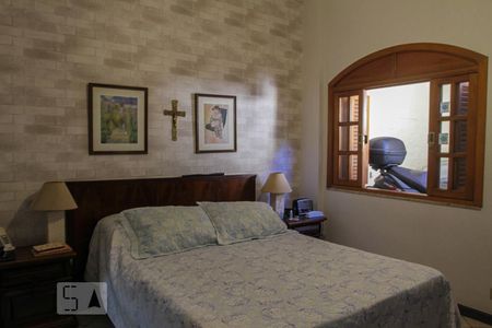 Casa à venda com 370m², 4 quartos e 2 vagasQuarto 4 - Suíte