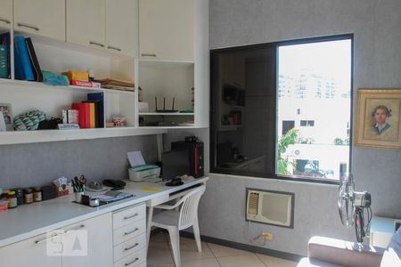 Quarto 1 de casa à venda com 4 quartos, 370m² em Humaitá, Rio de Janeiro