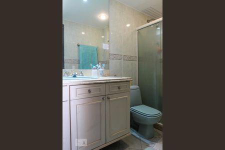 Casa à venda com 370m², 4 quartos e 2 vagasBanheiro Social