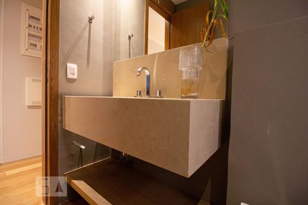 Studio à venda com 80m², 1 quarto e 2 vagasLavabo