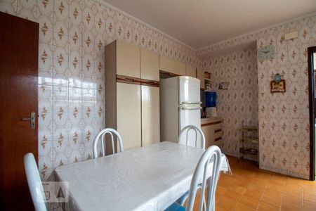 Casa à venda com 146m², 3 quartos e 2 vagasCozinha