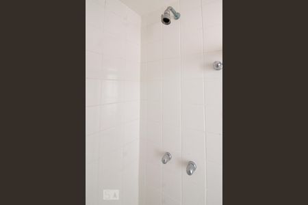 Apartamento à venda com 55m², 2 quartos e 1 vaga Apartamento à venda com 55m², 2 quartos e 1 vagaDetalhe banheiro