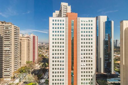 Apartamento à venda com 267m², 4 quartos e 3 vagasVista da Suíte 2