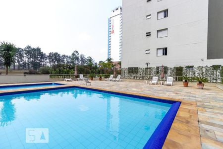 Apartamento à venda com 267m², 4 quartos e 3 vagasÁrea comum - Piscina