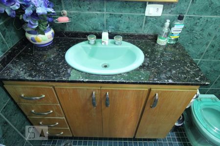 Casa à venda com 300m², 3 quartos e 5 vagasBanheiro social - Pia