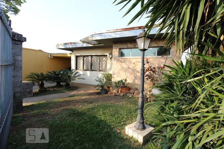 Casa à venda com 300m², 3 quartos e 5 vagasFachada