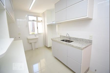 Apartamento para alugar com 63m², 2 quartos e 1 vagaCozinha e Área de Serviço