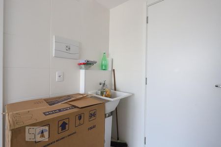 Sala Cozinha e Lavanderia de apartamento para alugar com 1 quarto, 29m² em Vila Palmeiras, São Paulo
