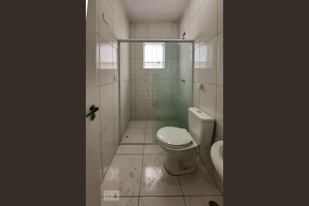 Casa para alugar com 120m², 2 quartos e 4 vagasBanheiro