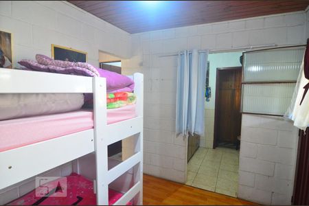 Quarto 1 de casa à venda com 3 quartos, 110m² em Guajuviras, Canoas