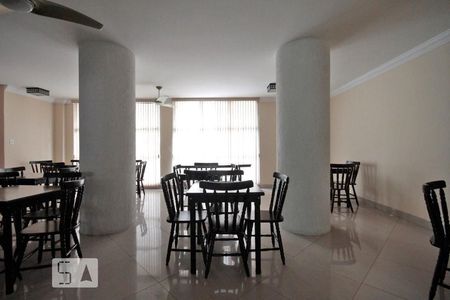 Apartamento para alugar com 45m², 2 quartos e 1 vagaÁrea comum - Salão de festas