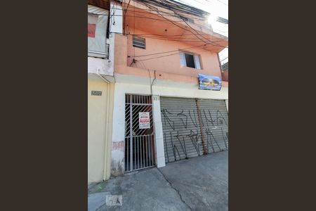 Casa à venda com 85m², 2 quartos e sem vaga Casa à venda com 85m², 2 quartos e sem vagaFachada