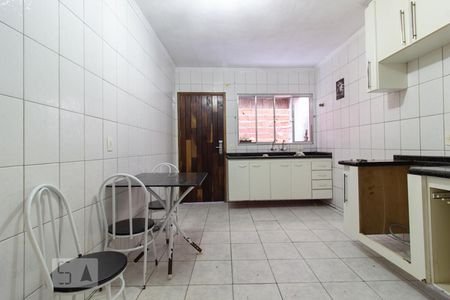 Casa à venda com 85m², 2 quartos e sem vaga Casa à venda com 85m², 2 quartos e sem vagaCozinha