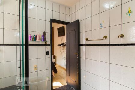 Casa para alugar com 250m², 3 quartos e 2 vagasBanheiro da suíte