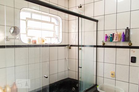 Casa para alugar com 250m², 3 quartos e 2 vagasBanheiro da suíte