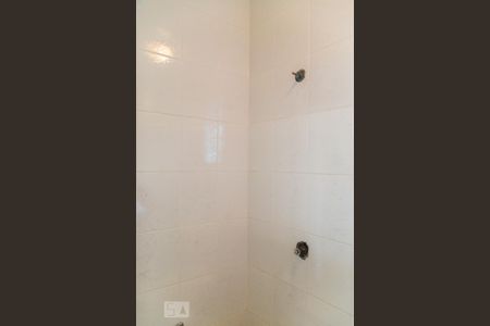 Casa para alugar com 250m², 3 quartos e 2 vagasBanheiro social