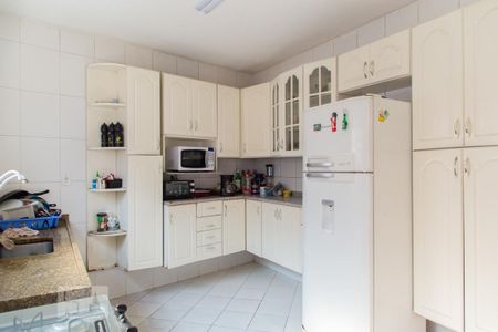 Casa para alugar com 250m², 3 quartos e 2 vagasCozinha