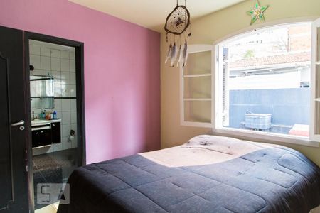 Casa para alugar com 250m², 3 quartos e 2 vagasSuíte