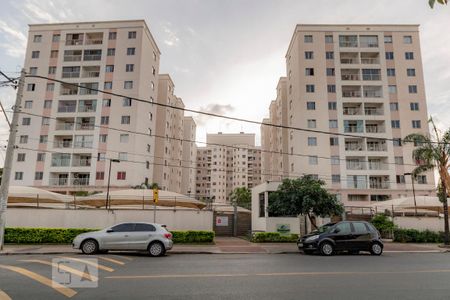 Apartamento à venda com 56m², 2 quartos e 1 vagaFachada
