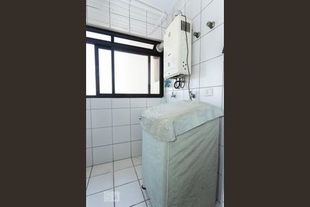 Apartamento à venda com 80m², 3 quartos e 2 vagas Apartamento à venda com 80m², 3 quartos e 2 vagasÁrea de Serviço