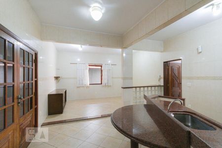 Casa à venda com 400m², 4 quartos e 8 vagasCozinha