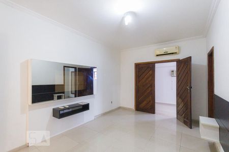 Casa à venda com 400m², 4 quartos e 8 vagasSuíte 2