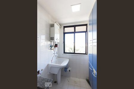 Apartamento para alugar com 70m², 2 quartos e 1 vagaÁrea de Serviço