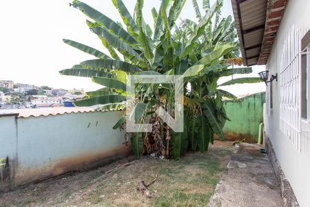 Casa para alugar com 101m², 2 quartos e 4 vagasQuintal