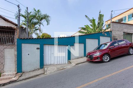Fachada de casa à venda com 2 quartos, 101m² em Céu Azul, Belo Horizonte