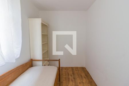 Quarto de apartamento para alugar com 3 quartos, 60m² em Praia Comprida, São José