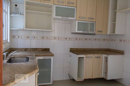 Casa à venda com 205m², 4 quartos e 2 vagasCozinha