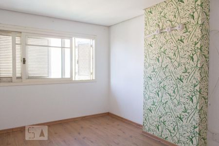Casa à venda com 205m², 4 quartos e 2 vagasSuíte